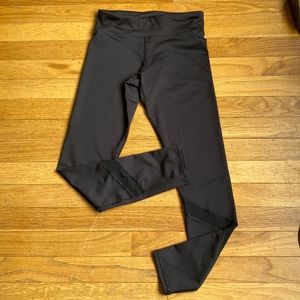 NWOT - Girls Old Navy Go-Dry 10/12 athletic leggings